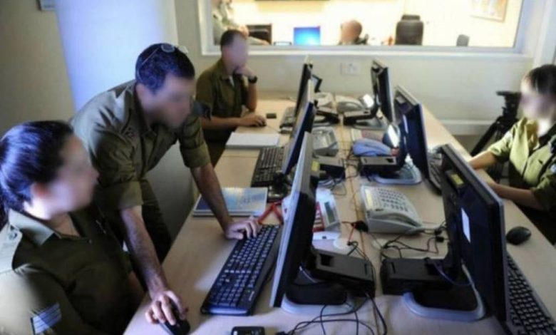 فرض رقابة عسكرية على الإعلام.. الاحتلال يصف صحفيين بالجهات المعادية ويشترط موافقة خطية للتغطية