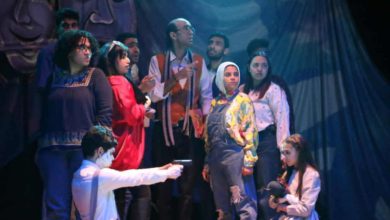 فرقة طنطا تقدم عرض الوهم على مسرح روض الفرج ضمن مهرجان فرق الأقاليم