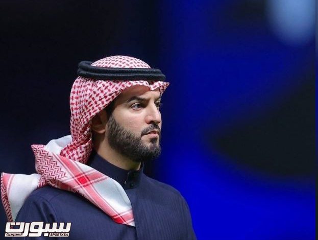 فهد بن نافل يُعلن سبب عدم قيام الهلال بتعاقدات جديدة