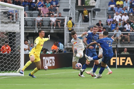 لاعب الهلال: نحن الفريق العربي الوحيد الذي لم يخسر في مونديال الأندية.. ونستحق التأهل