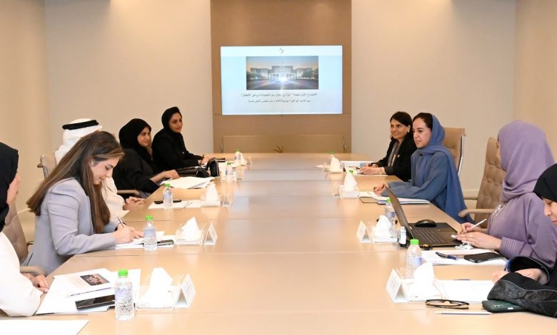 لجنة "المرأة في مجال دور الحضانة ورياض الأطفال" بالمجلس الأعلى للمرأة تعقد اجتماعها الأول