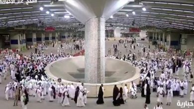 للوقاية من الإجهاد الحراري.. الفرق الصحية في منشأة الجمرات توزّع أظرفًا مثلّجة على ضيوف الرحمن