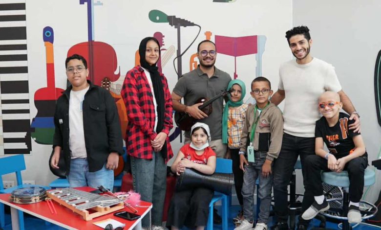 ماذا قال مينا مسعود بعد زيارته لمستشفى 57357؟