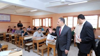 محافظ الشرقية يتفقد لجان امتحانات الثانوية العامة بمدرسة الناصرية بالزقازيق