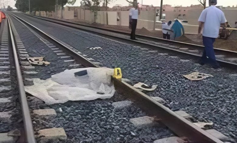 مصرع شخص صدمه قطار بمزلقان وابور المياه وسط الإسكندرية