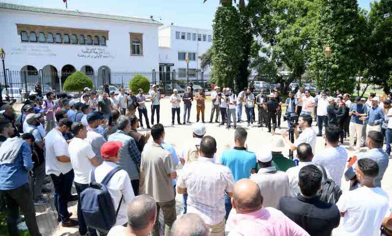 من المدرسة إلى الجامعة .. طموح "دكاترة التربية" يصطدم بجدران الإدارة