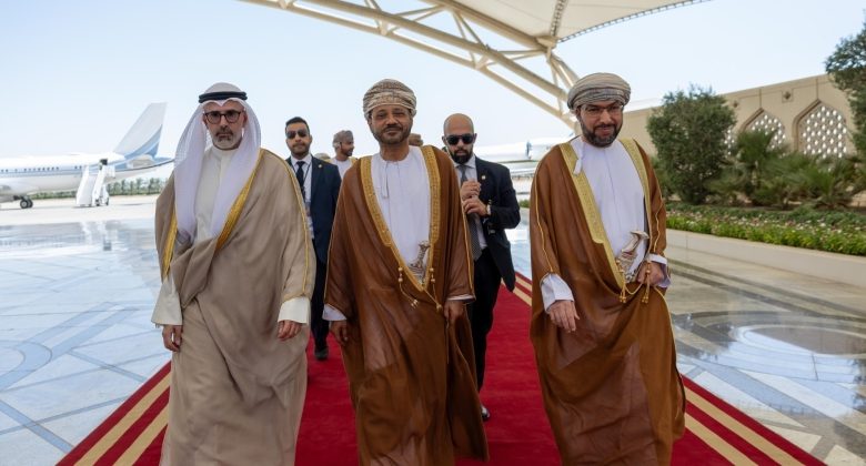 نائب وزير الخارجية يستقبل وزير خارجية سلطنة عمان بمناسبة زيارته الرسمية إلى البلاد