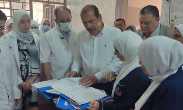 نائب وزير الصحة يتفقد منشآت صحية بالدقهلية ويوصي بصرف مكافأة تشجيعية للمتميزين