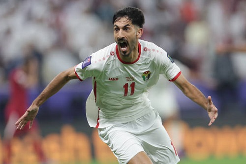 نجم الأردن يكشف حقيقة اهتمام الأهلي والزمالك بضمه