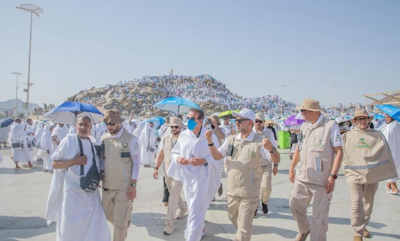 وزير الصحة يبحث مع نظيره السعودي الحالة الصحية للحجاج المصريين