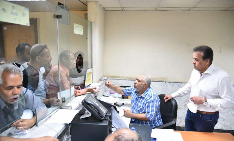 وزير الصحة يتفقد مستشفى مدينة نصر للتأمين الصحي ويوجه بزيادة القوى البشرية ورفع الكفاءة والتطوير