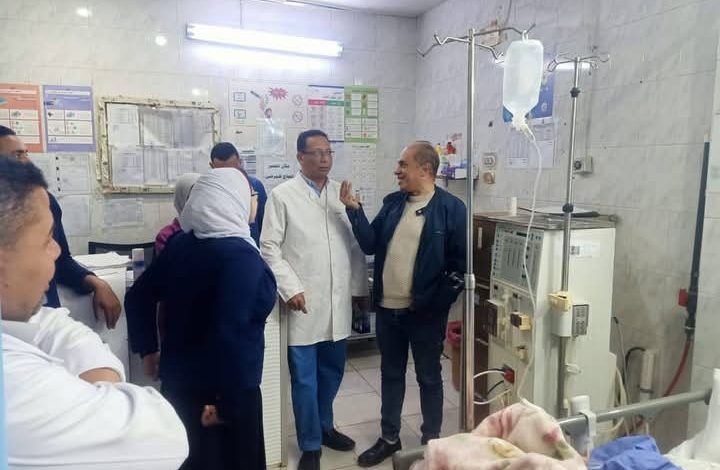وكيل الصحة بالوادي الجديد يتفقد الوحدات الصحية ومستشفيات الداخلة وبلاط