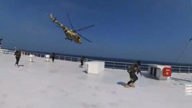 50 صاروخًا وقنبلة أسقطتها مقاتلات إسرائيلية على موانئ ومحطة كهرباء والسفينة غالاكسي ليدر في اليمن
