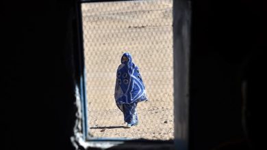 السوريون المفقودون في تندوف .. شهادات تفضح الاحتجاز بمباركة الجزائر