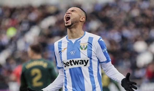 أندية سعودية تبدي اهتمامها بضم يوسف النصيري