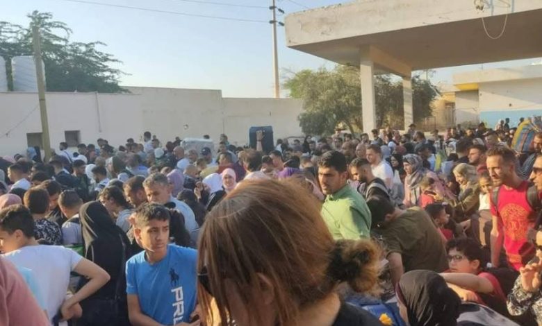 ابتزاز وسوق سوداء.. مئات الفلسطينيين عالقون في الأردن وداخلية رام الله توضح