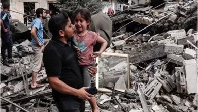 استشهاد طفلة بقصف على خيام نازحين شمال خان يونس...