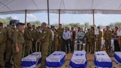 الجيش الإسرائيلي يعلن مقتل ضابط متأثرا بجراح خطيرة أصيب...