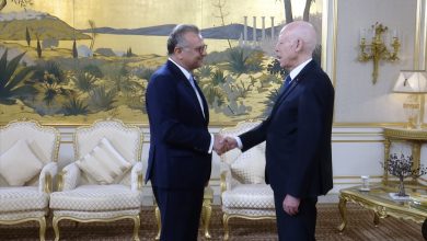 الرئيس قيس سعيّد يستقبل كبير مستشاري الرئيس الأميركي دونالد ترامب ويعرض صورًا توثّق جرائم الاحتلال في فلسطين
