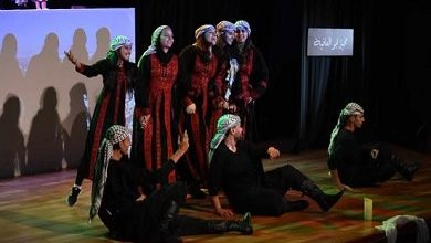 القنصل الفلسطيني يشهد العرض الأردني «يافا والباب الأزرق» بمهرجان المسرح الدولي