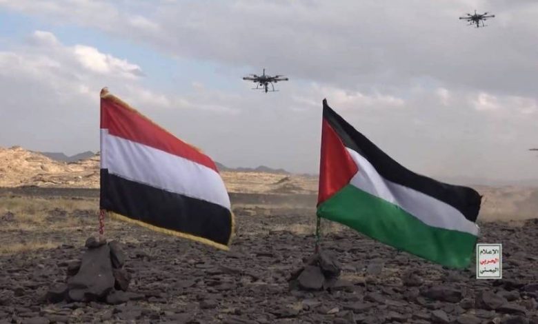 اليمن تقصف هدفًا عسكريًا في النقب وميناء "إيلات"