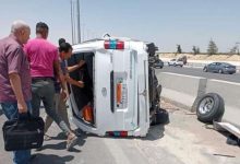 انقلاب ميكروباص بسبب السرعة الزائدة يصيب 8 أشخاص بطريق مصر الفيوم