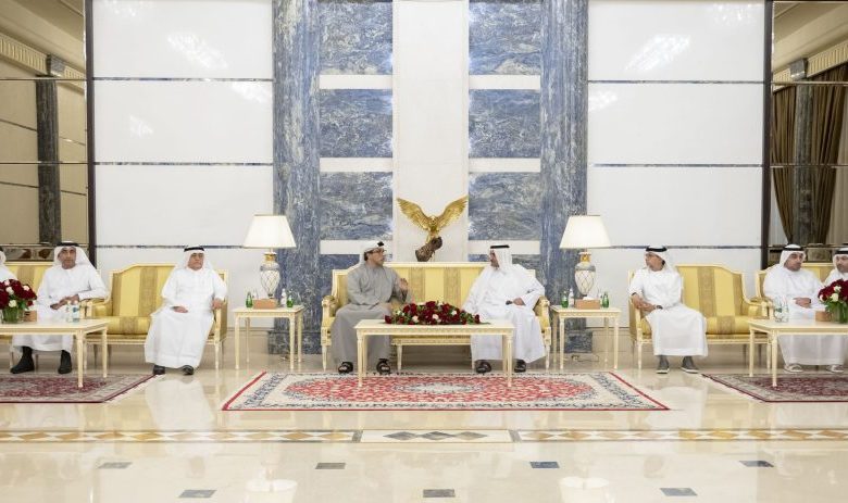 بالصور.. حاكم الفجيرة يستقبل منصور بن زايد