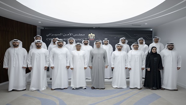 بالفيديو والصور.. منصور بن زايد يطلع على مبادرات مجلس الأمن السيبراني لحكومة الإمارات