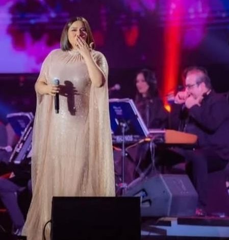 بعد جدل حفلها في مهرجان موازين.. شيرين تتلقى جرعة دعم فنية وإعلامية ضد هجوم السوشيال ميديا