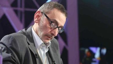 بيروت تشيع زياد الرحباني وسط مشاعر حزينة من فيروز والمراسم تقام في المحيدثة بكفيا