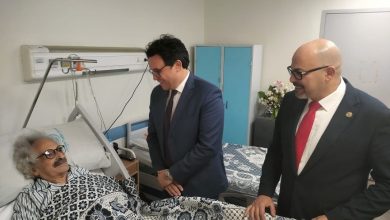 تدهور الحالة الصحية للكاتب صنع الله إبراهيم من جديد ودخوله الرعاية المركزة