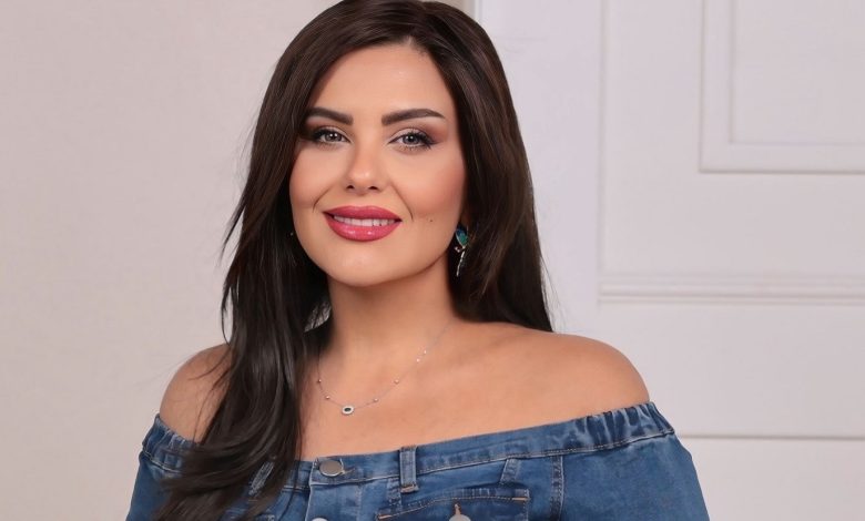 دانا حمدان تكشف لـ سيدتي كواليس عملها مع عادل امام ونجله محمد