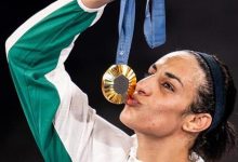 دعوات بسحب ذهبية أولمبياد باريس 2024.. إيمان خليف توجه رسالة تحد مرفقة بصورة سيلفي