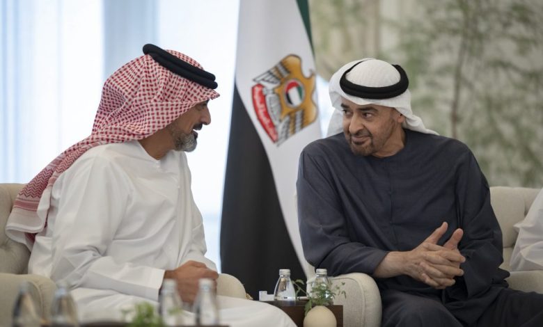 رئيس الدولة يستقبل عمار بن حميد في قصر البحر في أبوظبي