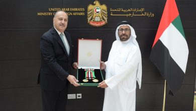 رئيس الدولة يمنح السفير الأردني وسام الاستقلال من الطبقة الأولى
