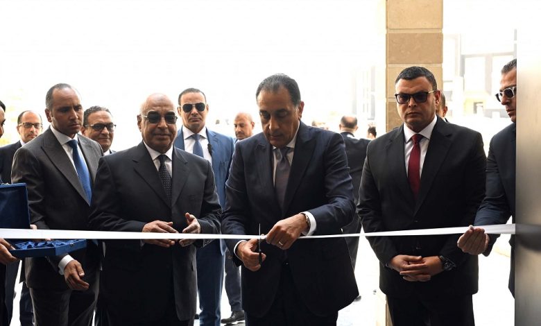 رئيس الوزراء يفتتح مقر مكتب خدمات الأجانب (زواج – تملك) بالعاصمة الإدارية الجديدة