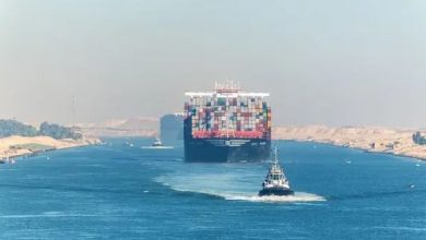 رئيس هيئة قناة السويس: نجحنا في استعادة 10 سفن عملاقة.. ونتوقع عودة الملاحة لما كانت عليه بنهاية العام