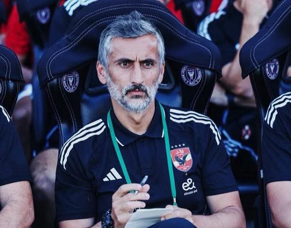 ريبيرو يحسم مصير رباعي الأهلي