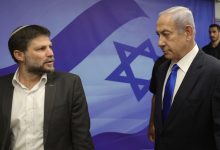 سموتريتش يهدد بتفكيك حكومة نتنياهو حال إدخال المساعدات إلى غزة