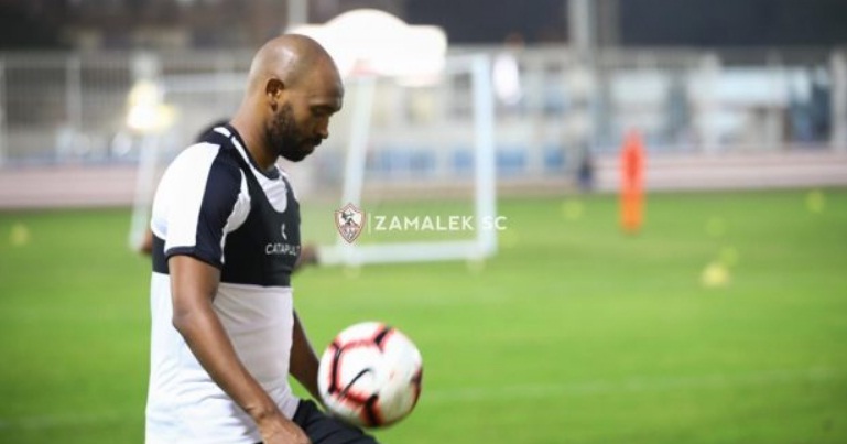 شيكابالا يدعو للتضامن مع نجم الأهلي السابق