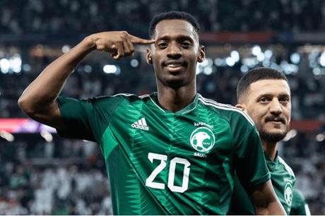 طلب جديد.. هل يخرج عبد الله رديف من الهلال للمرة الرابعة؟