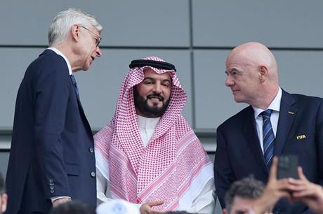 عاجل : بعد رحيل بن نافل.. اجتماعات مصيرية لحسم رئاسة الهلال