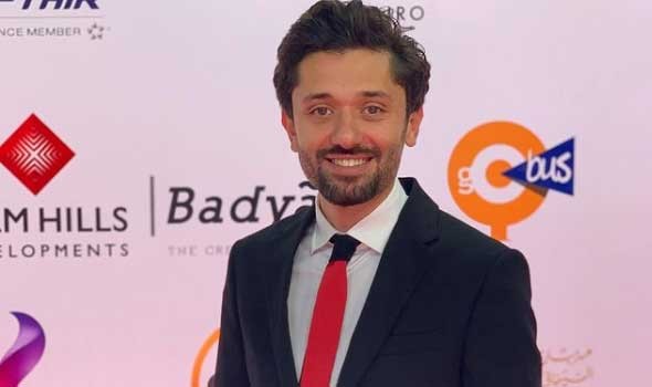 كريم محمود عبدالعزيز يُعبر عن سعادته بردود الفعل على مسلسل مملكة الحرير