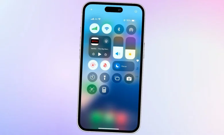كيفية إعادة ترتيب وتخصيص مركز التحكم على iPhone
