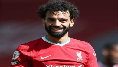 محمد صلاح وأشرف حكيمى في صراع مشتعل علي الكرة الذهبية الأفريقية