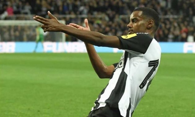 مدرب نيوكاسل عن هدف الهلال: إيزاك مستمر.. هو لاعب لا يعوض
