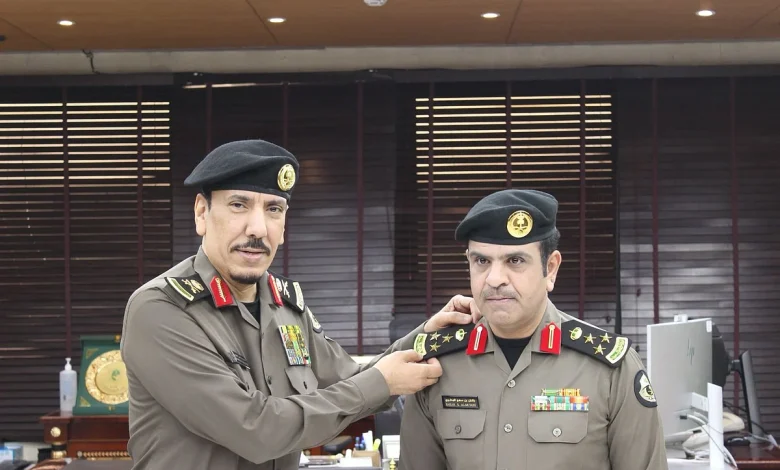مدير شرطة الرياض يقلّد «المطيري» رتبته الجديدة
