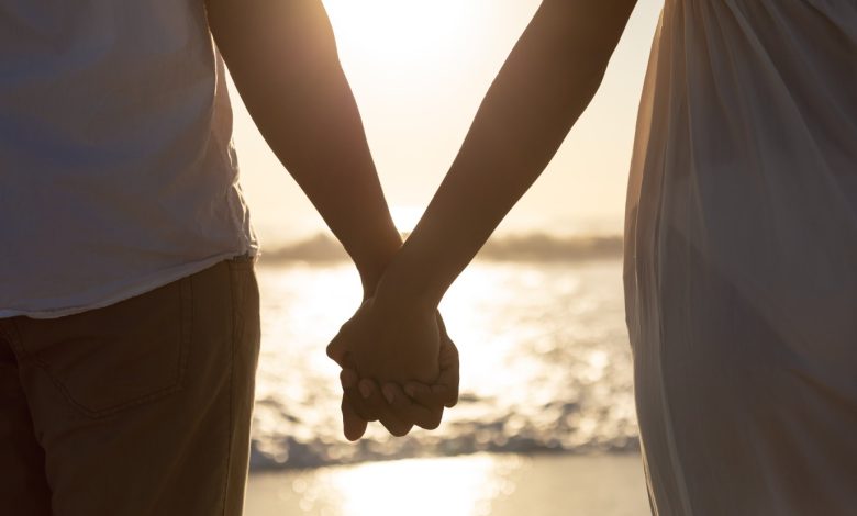 من يخاف من الحب أكثر؟ الشباب أم البنات؟