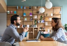 مهارات التواصل الفعال التي يحتاجها الشباب