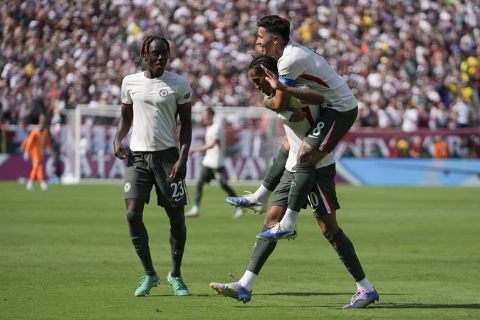 موقف نجم تشيلسي من اللحاق بنهائي كأس العالم للأندية